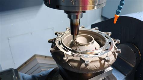 cnc-maschinen und additive manufacturing|cnc machining vs am.